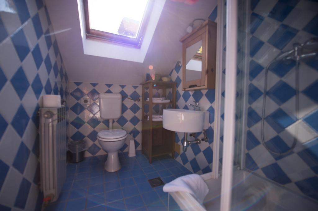 Guesthouse Trajbar Team Zapresic Ruang foto