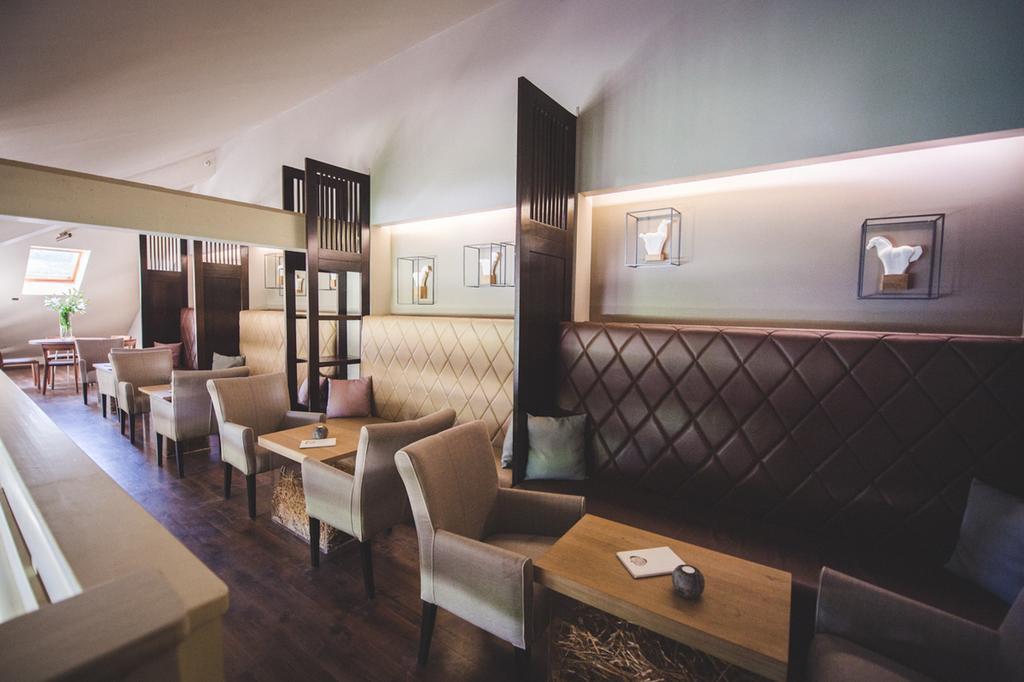 Guesthouse Trajbar Team Zapresic Bagian luar foto