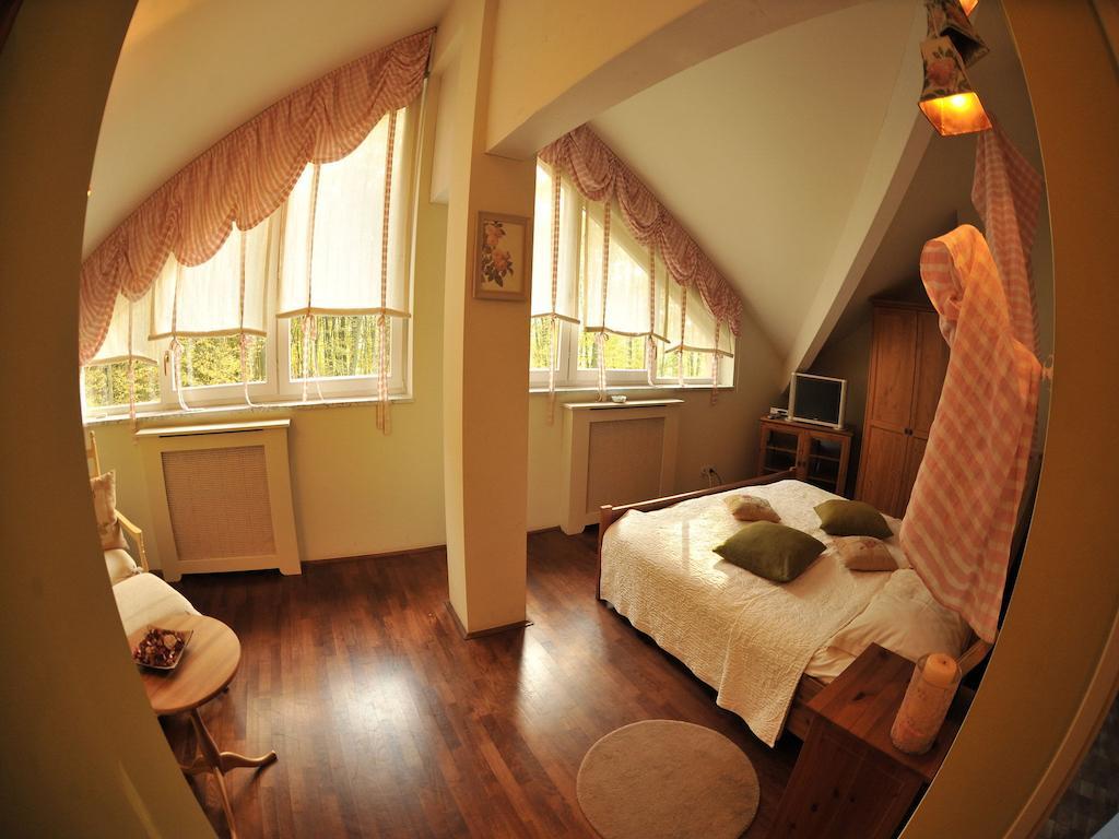 Guesthouse Trajbar Team Zapresic Bagian luar foto